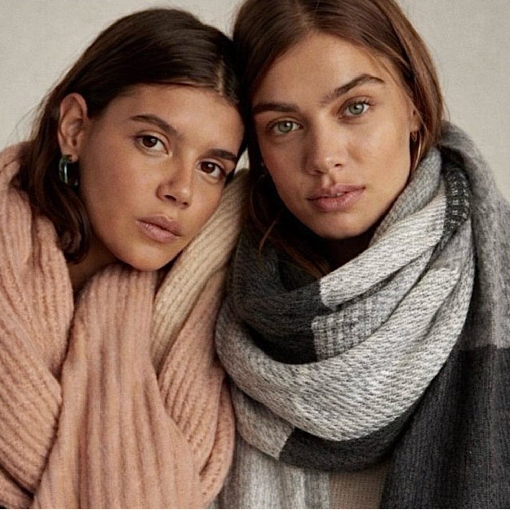 Elegant Blanket Scarf Gray Scarf